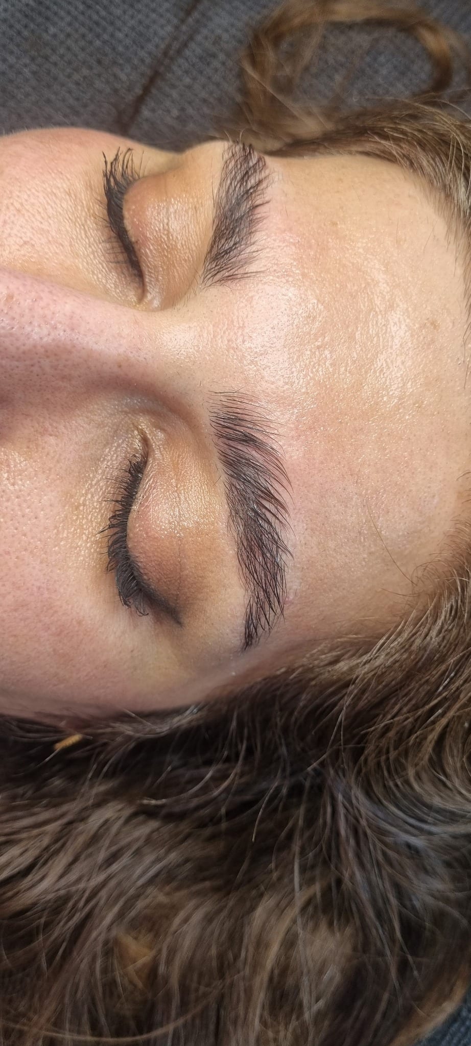 Efter browlift hos MirjaMira Makeup.